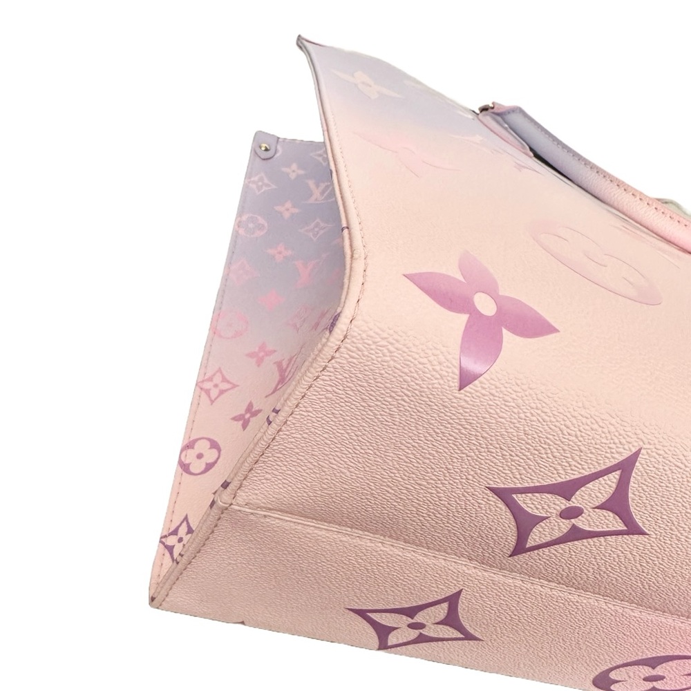 Louis Vuitton Monogram Giant Spring In The City OnTheGo GM Sunrise Pastel - Picture 5 of 10